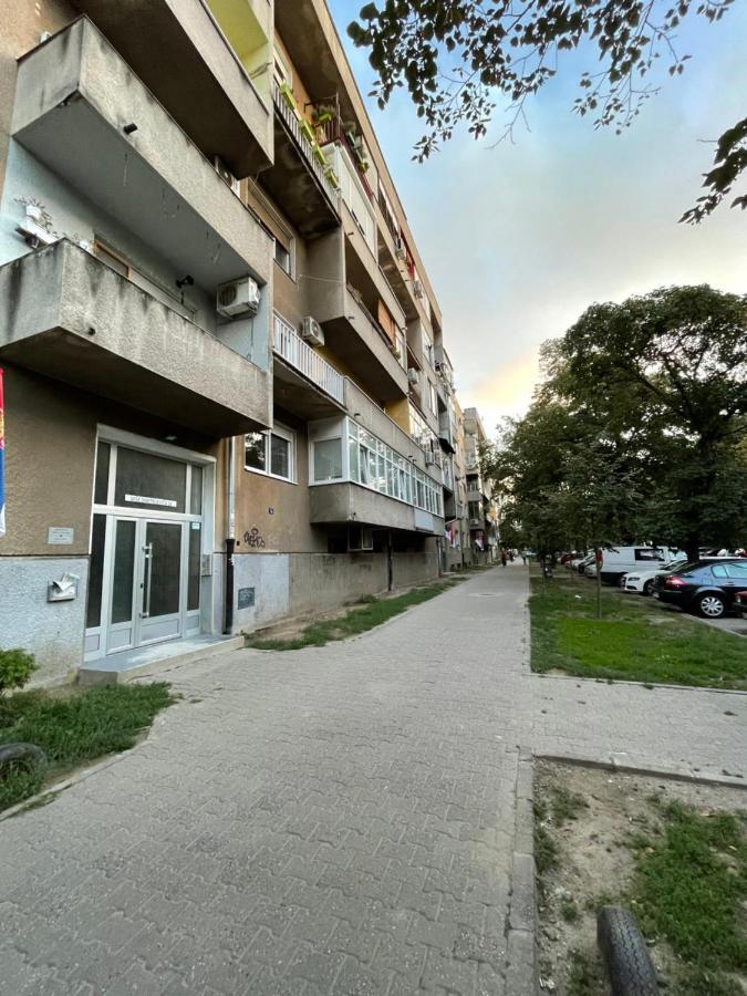 Apartman Avenia Novi Sad Esterno foto